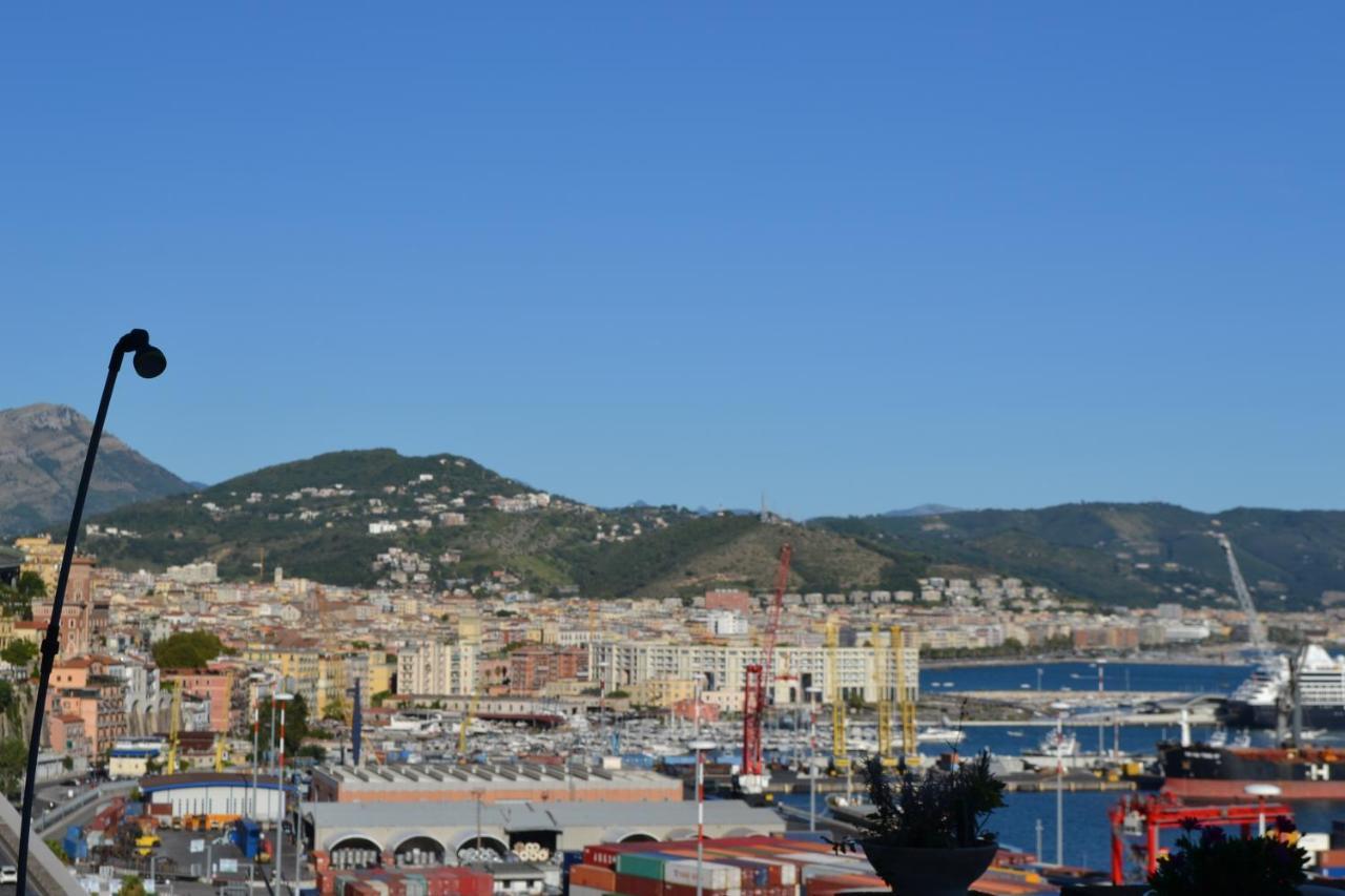 B&B Charming House Salerno Dış mekan fotoğraf