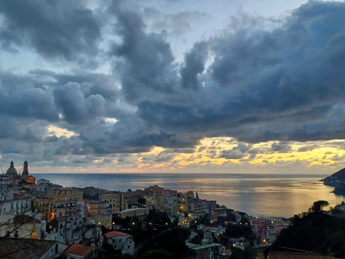 B&B Charming House Salerno Dış mekan fotoğraf