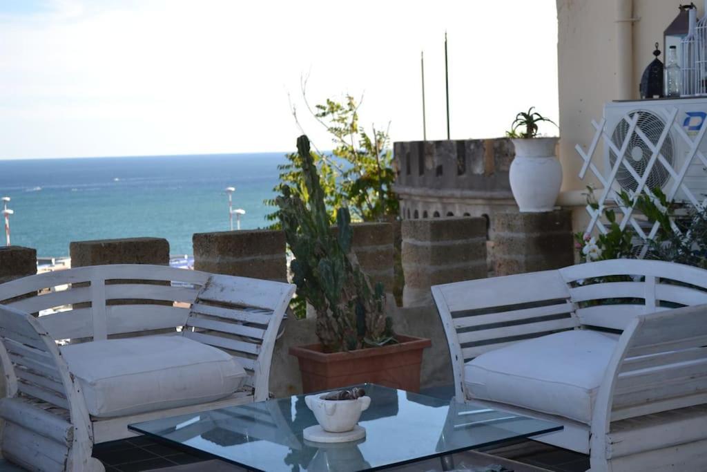 B&B Charming House Salerno Dış mekan fotoğraf